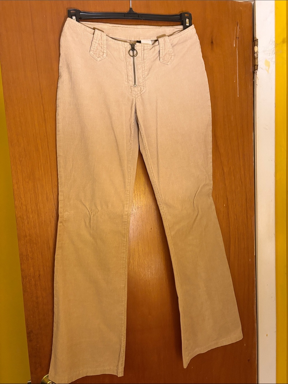 Vintage Y2K Corduroy Flared Pants in Light Tan Size 6